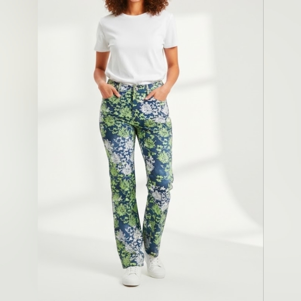 St John Sport By Marie Gray Pants Blue and Green Floral Pattern Size 4